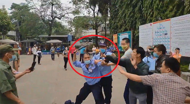 Nhóm bảo vệ của Công ty TNHH Dịch vụ bảo vệ Phương Đông STC được đào tạo chuyên nghiệp nhưng cách hành xử lại rất không chuyên nghiệp khiến người dân bức xúc.