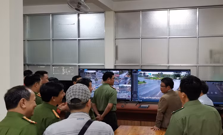 Đại tá Quy cũng tham gia chỉ đạo phá đường dây làm xăng giả của đại gia Trịnh Sướng, đường dây của ông trùm gỗ lậu Phượng "râu" năm 2018, 2019