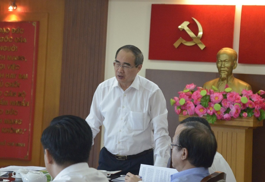 Trong khi đó, ông Nguyễn Thiện Nhân, nguyên Ủy viên Bộ Chính trị, nguyên Bí thư Thành ủy TP HCM, trưởng Đoàn Đại biểu Quốc hội TP.HCM đã được giới thiệu ứng cử Đại biểu Quốc hội khóa XV.