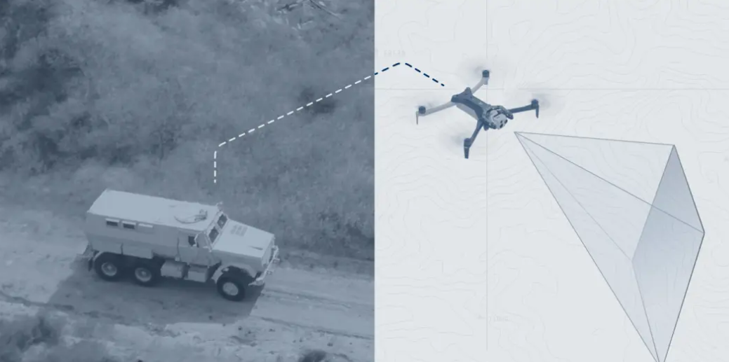 UAV tăng cường tính linh hoạt trong hoạt động và khả năng cơ động trên chiến trường bằng cách cải thiện khả năng phát hiện mối đe dọa, xác định các tuyến đường an toàn và giảm thiểu khả năng tiếp xúc với các mối nguy hiểm.