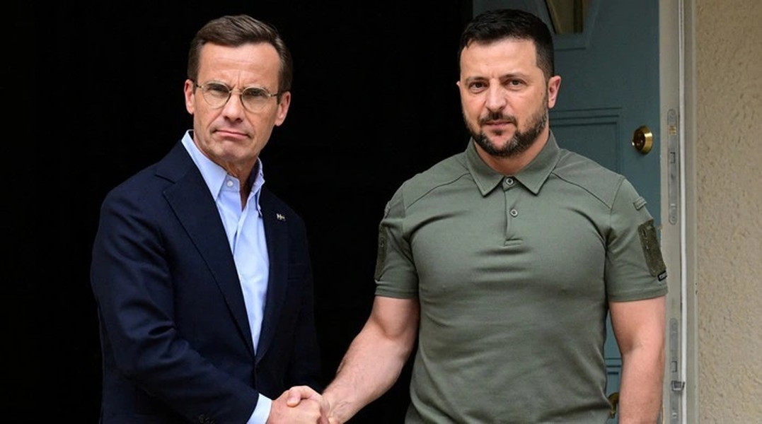 Người phát ngôn Bộ Quốc phòng Thụy Điển cho biết: "Chúng tôi không loại trừ việc gửi Gripen cho Ukraine vào giai đoạn sau".