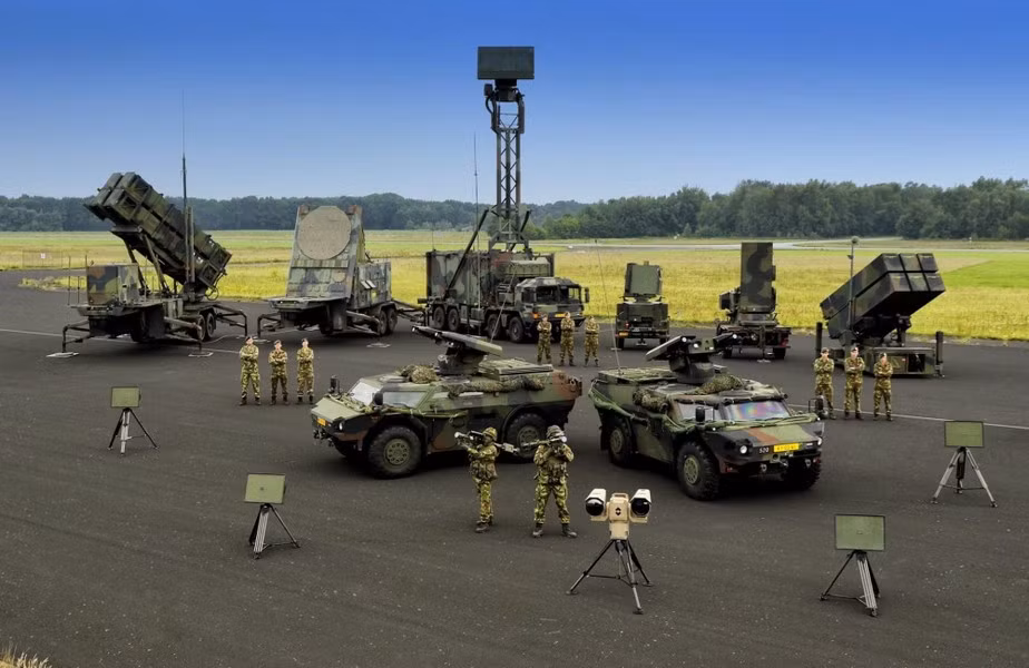 Phòng không NATO có mạnh như dự đoán? - Hình 2 Phong khong NATO co manh nhu du doan?-Hinh-2