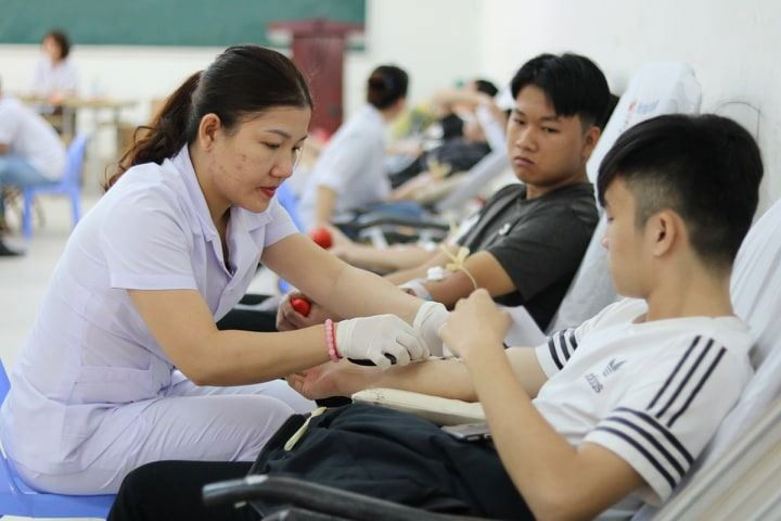 Ngày hội hiến máu tình nguyện Chủ nhật Đỏ đã trở thành hoạt động thường niên, có quy mô toàn quốc và có tầm ảnh hưởng ngày càng sâu rộng hơn tới cộng đồng, xã hội khi kêu gọi nhiều cơ quan, đơn vị và cá nhân cùng chung tay chia sẻ dòng máu của mình vì tính mạng của những người bệnh cần truyền máu.