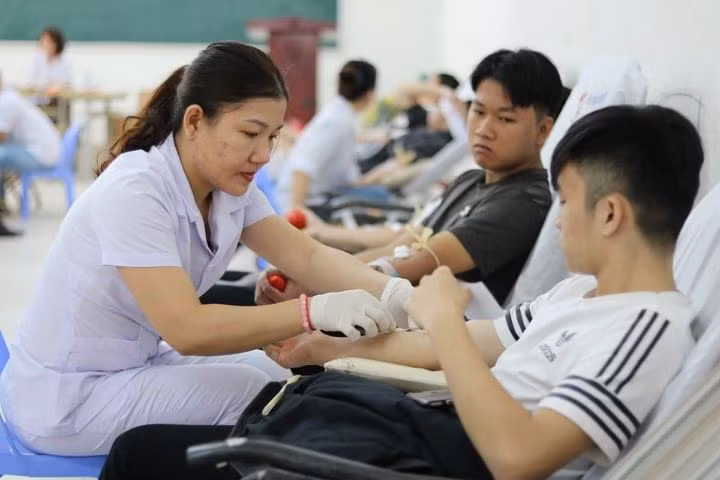 Ngày hội hiến máu tình nguyện Chủ nhật Đỏ đã trở thành hoạt động thường niên, có quy mô toàn quốc và có tầm ảnh hưởng ngày càng sâu rộng hơn tới cộng đồng, xã hội khi kêu gọi nhiều cơ quan, đơn vị và cá nhân cùng chung tay chia sẻ dòng máu của mình vì tính mạng của những người bệnh cần truyền máu.