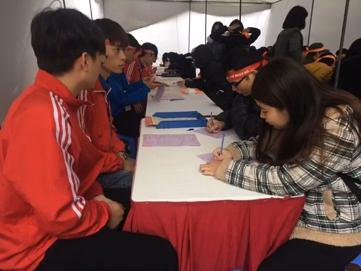 Là năm thứ 12 tổ chức, Chủ nhật Đỏ đã trở thành một thương hiệu của tình yêu thương, những giọt máu nghĩa tình của giới trẻ nói riêng và cộng đồng xã hội nói chung gửi đến người bệnh. Với chủ đề “Hiến máu cứu người - Sinh mệnh của bạn và tôi” Chủ nhật Đỏ đã lan tỏa mạnh mẽ tại 40 tỉnh, thành trên cả nước. Tại Hà Nội, năm 2020 là năm thứ 5 Trường ĐH Bách khoa Hà Nội đồng hành cùng Chủ nhật Đỏ. 