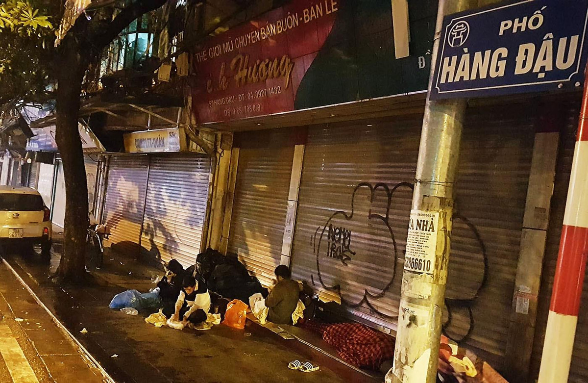 Họ làm đủ mọi thứ để có thể duy trì cuộc sống.