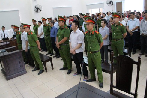 Tra ho so vu an, dieu tra lam ro 5 van de trong vu cuu Bi thu thi xa Ben Cat-Hinh-2