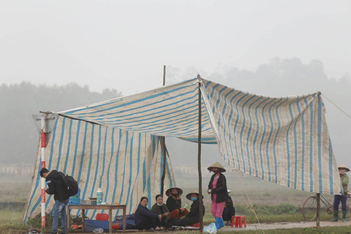 Dan chan xe vao bai rac Nam Son, Ha Noi len gap phuong an xu ly rac thai