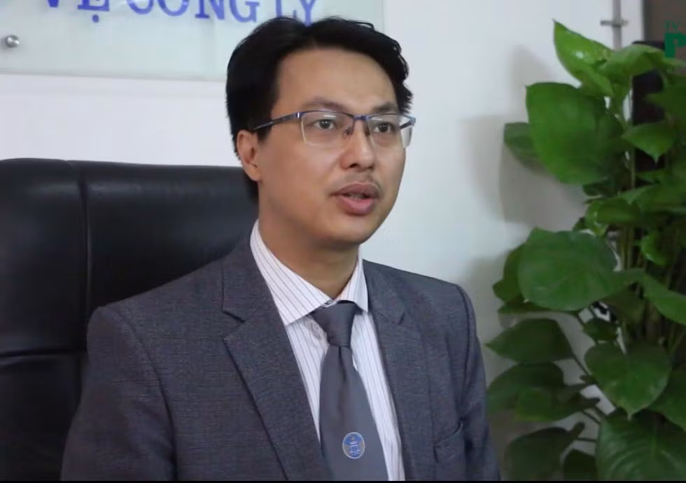 Cong nghe doi bien xe Toyota Land Cruiser trang sang xanh: Mua de hon rau, ban co hop phap?-Hinh-3