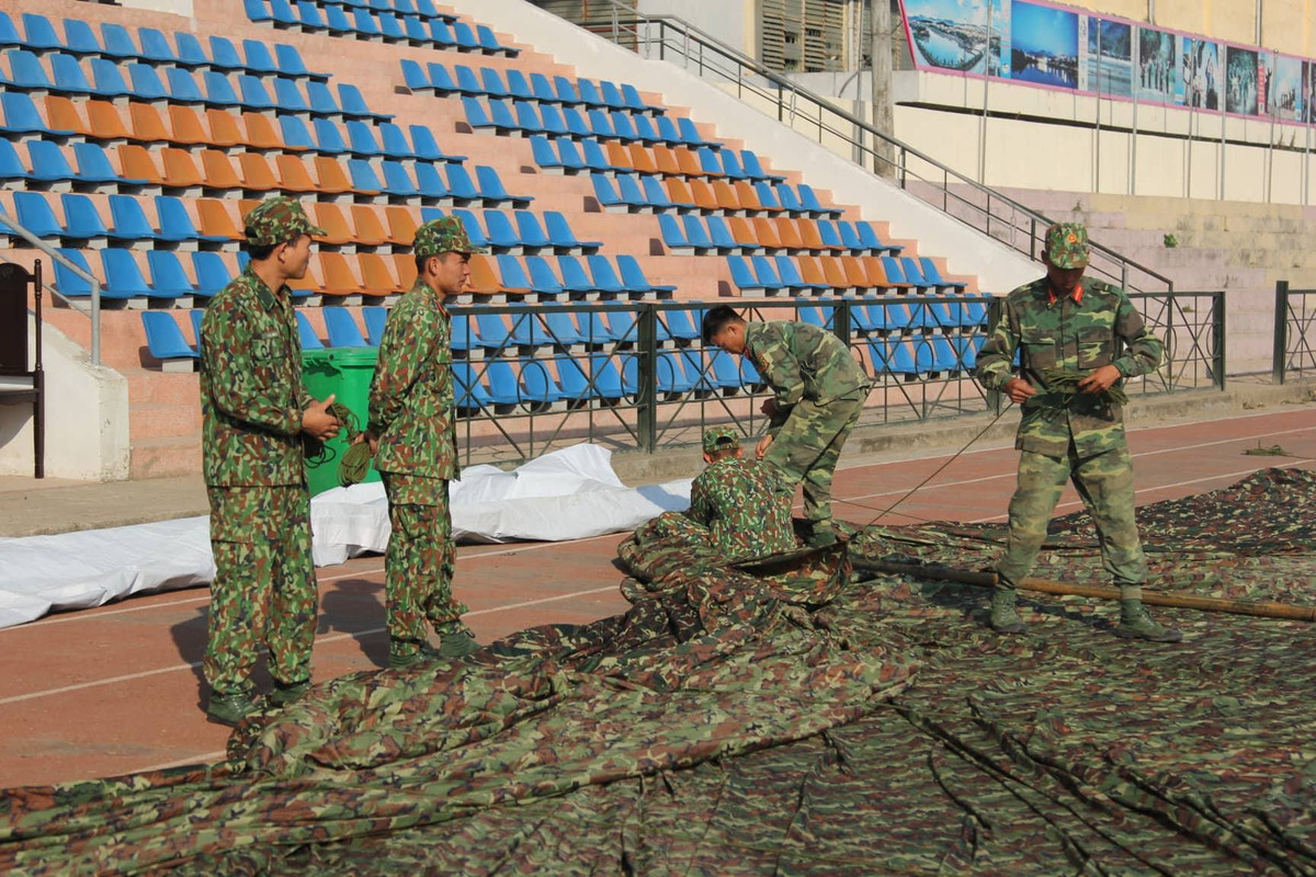 Theo kế hoạch được lập ra, Toán phân công Vương Văn Hùng hẹn Duyên mang gà đến căn nhà hoang ở gần đồi Độc Lập. Tại đây, Công cùng với Lường Văn Lả, Phạm Văn Nhiệm và Lường Văn Hùng sẽ đợi sẵn để tổ chức bắt giữ cô gái. Sáng 30 Tết, Toán, Công và Hùng trực tiếp xuống chợ Mường Thanh bí mật quan sát và nhận mặt Cao Mỹ Duyên. Khoảng 18 giờ ngày 4/2/2019 (chiều 30 Tết), Vương Văn Hùng đi ra chợ Mường Thanh mua 4 con gà của chị Trần Minh Phương.