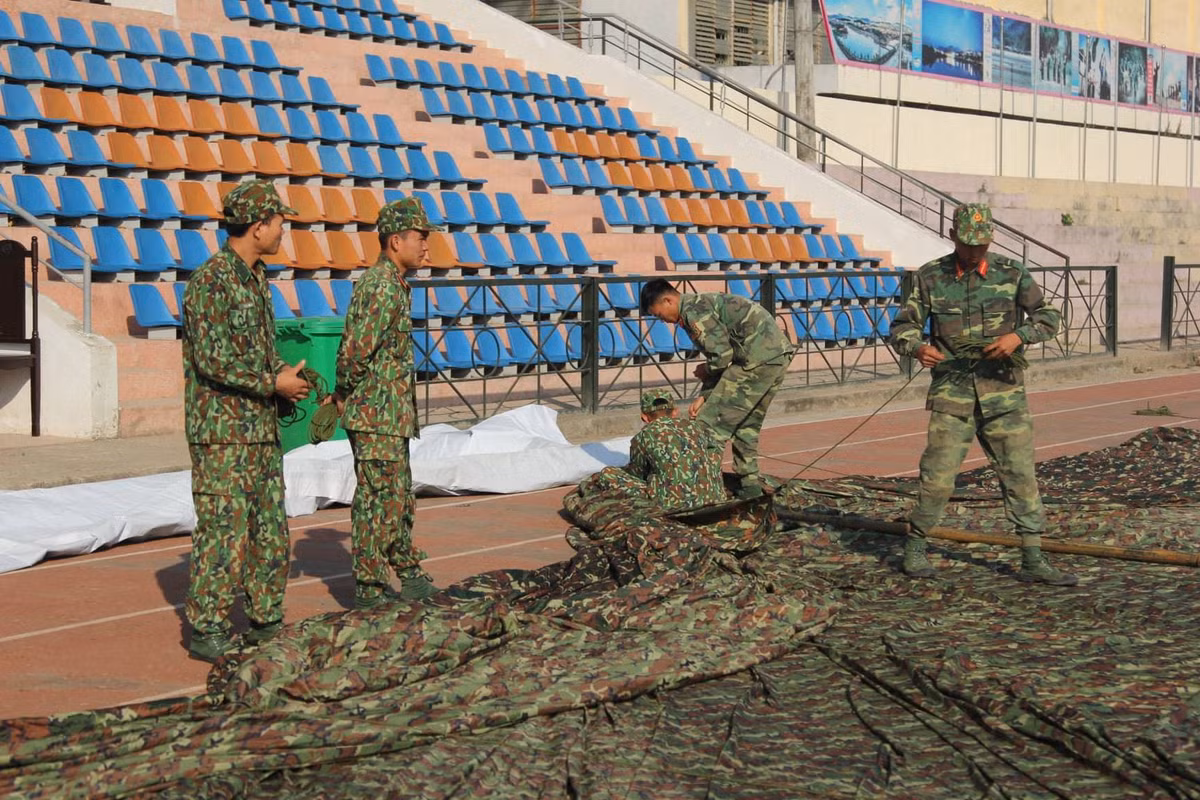 Theo kế hoạch được lập ra, Toán phân công Vương Văn Hùng hẹn Duyên mang gà đến căn nhà hoang ở gần đồi Độc Lập. Tại đây, Công cùng với Lường Văn Lả, Phạm Văn Nhiệm và Lường Văn Hùng sẽ đợi sẵn để tổ chức bắt giữ cô gái. Sáng 30 Tết, Toán, Công và Hùng trực tiếp xuống chợ Mường Thanh bí mật quan sát và nhận mặt Cao Mỹ Duyên. Khoảng 18 giờ ngày 4/2/2019 (chiều 30 Tết), Vương Văn Hùng đi ra chợ Mường Thanh mua 4 con gà của chị Trần Minh Phương.