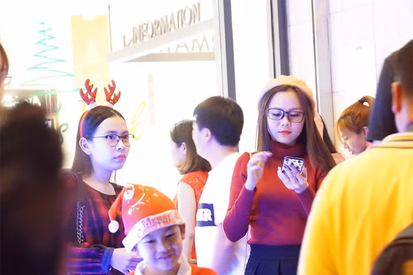 Du bao thoi tiet 24/12: Ha Noi ret, Sai Gon mat me trong dem Noel