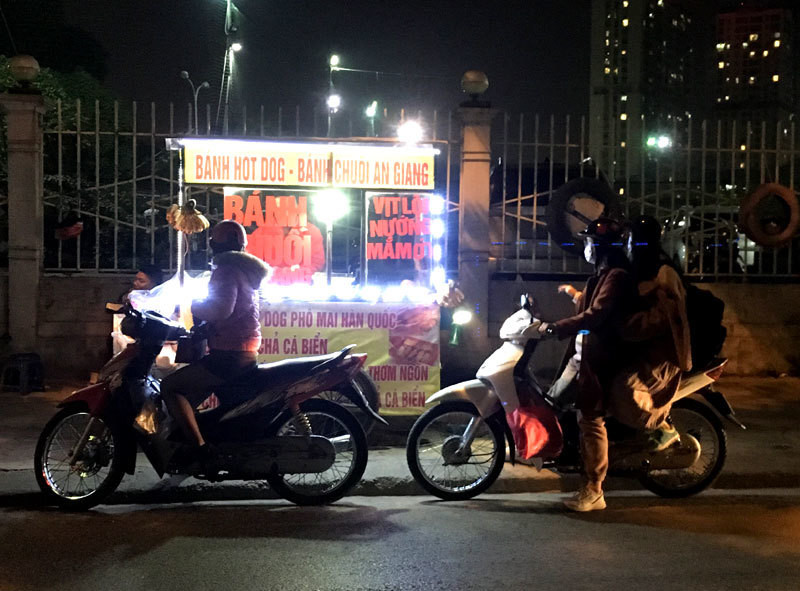 Banh chuoi An Giang gay sot, ban dao via he Ha Noi thu 70 trieu/thang-Hinh-3