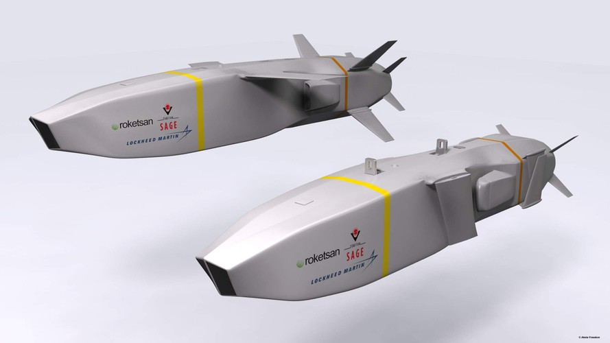 “Lockheed Martin và công ty Roketsan của Thổ Nhĩ Kì đã kí hợp đồng hợp tác phát triển tên lửa hành trình SOM-J, lắp dưới cánh máy bay của chiến đấu cơ F-35”, thông cáo từ Lockheed Martin từng cho biết vào năm 2015.