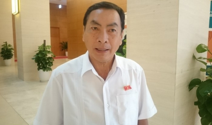 “Quan” giao duc bat tay DN gam “banh” dau thau: Ban dao duc doi… “tien ban”-Hinh-2