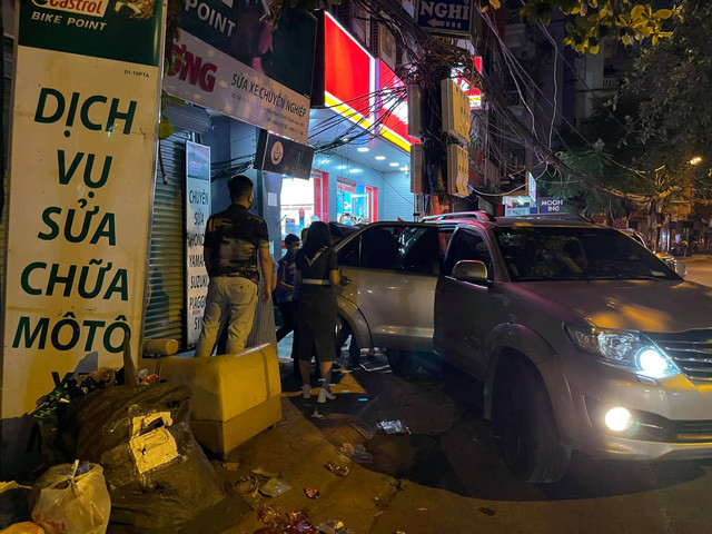 Quá trình điều tra, Cơ quan CSĐT Công an TP Hà Nội xác định việc Công an quận Tây Hồ không xử lý hành vi cướp tài sản của Nguyễn Hữu Tài và đồng phạm là có dấu hiệu xâm phạm hoạt động tư pháp, nên đã chuyển hồ sơ đến Cơ quan điều tra Viện KSND Tối cao để làm rõ. 