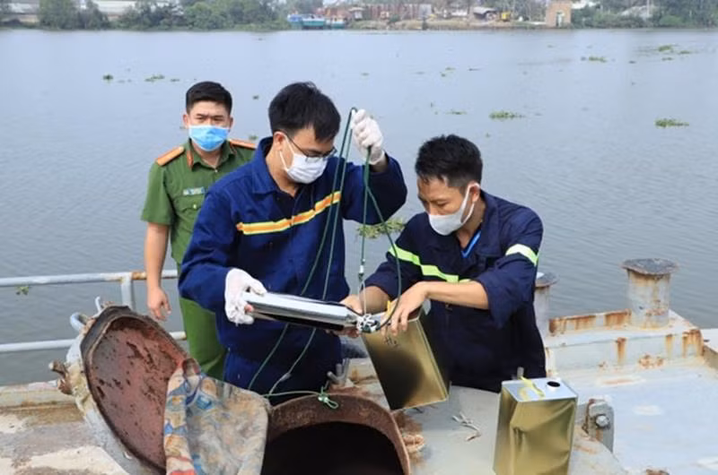 Các đối tượng đã thành lập nhiều công ty vận chuyển, công ty mua bán xăng dầu để làm bình phong; thuê các kho chứa dọc theo các tuyến đường sông và đầu tư xây dựng cơ sở vật chất hiện đại, có giá trị lên đến hàng nghìn tỉ đồng để hoạt động buôn lậu xăng, dầu.