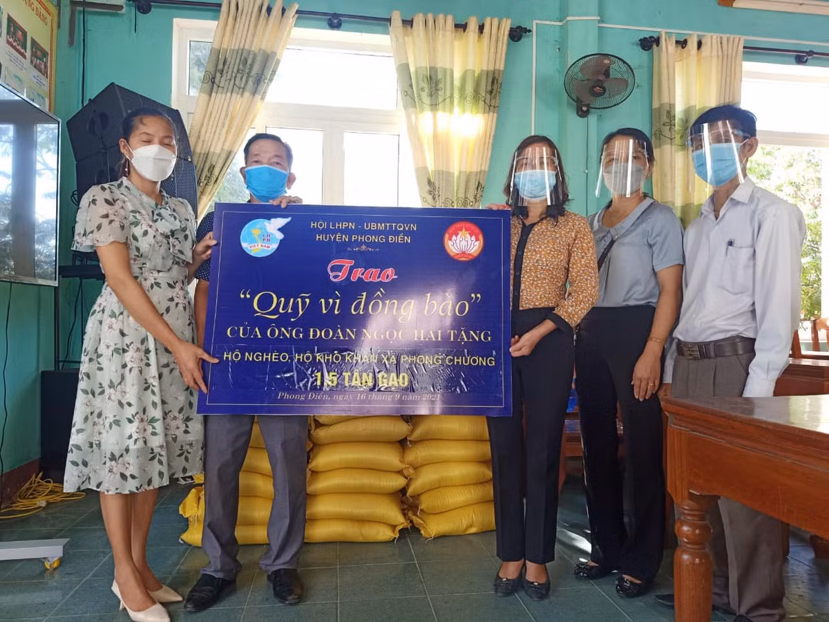 Ông khẳng định, nếu ai phát hiện ra ông gián dối, móc ngoặc để trục lợi dù chỉ một đồng, nếu ai phát hiện ra ông lấy sữa, trứng, khẩu trang… để bán lấy tiền bỏ túi riêng thì cứ đăng bài phản ánh. Nếu đúng, ông cam kết sẽ ngồi ở giữa chợ Đồng Xuân (Hà Nội), ở giữa chợ Đông Ba (Huế), ở giữa chợ Bến Thành (TP HCM) mỗi nơi 10 ngày, mỗi ngày 8 tiếng đồng hồ, trước ngực sẽ đeo tấm bảng: “Tôi là kẻ ăn cắp tiền của Quỹ Vì đồng bào”. 