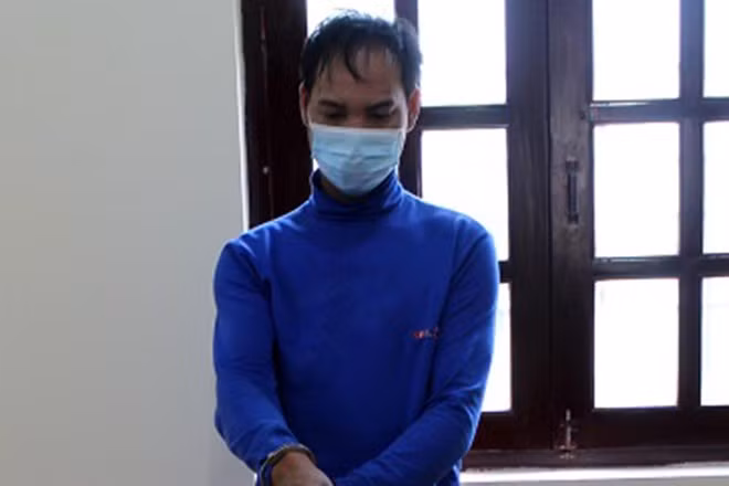  Sau bữa nhậu, lái xe công trình bị đồng nghiệp đâm tử vong: Tối 29/8, tại thôn Bản Nhang (thuộc xã Liên Hội, huyện Văn Quan, tỉnh Lạng Sơn), sau khi ăn cơm, uống rượu giữa Nông Văn Hằng (SN 1994, huyện Văn Lãng, Lạng Sơn) và Lương Minh Hạnh (SN 1985, thị trấn Đồng Đăng, huyện Cao Lộc) xảy ra mâu thuẫn. Hạnh đã dùng dao đâm Hằng dẫn đến tử vong. Ngày 5/9, Hạnh bị khởi tố, bắt giam về tội "Giết người".