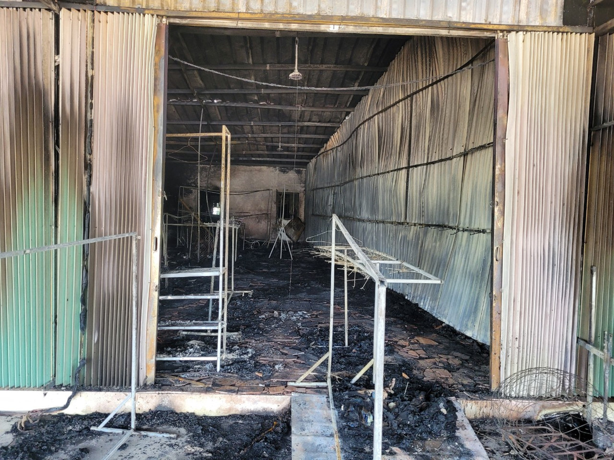 Đơn vị PCCC đã bàn giao hiện trường và vụ cháy tới Công an huyện Cẩm Giàng tiếp nhận và giải quyết theo quy định. 