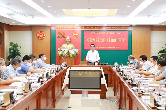 Uy ban Kiem tra Trung uong chi ra nhieu vi pham tai Bo Cong thuong