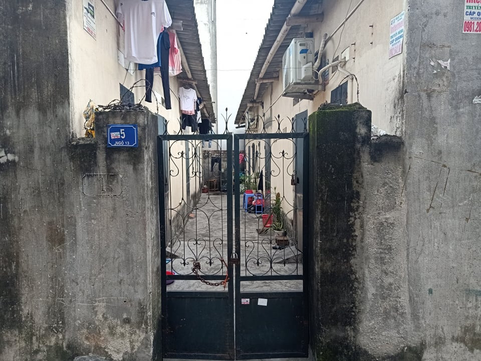 Chem chet ban cung phong tro vi mau thuan trong bua com-Hinh-2