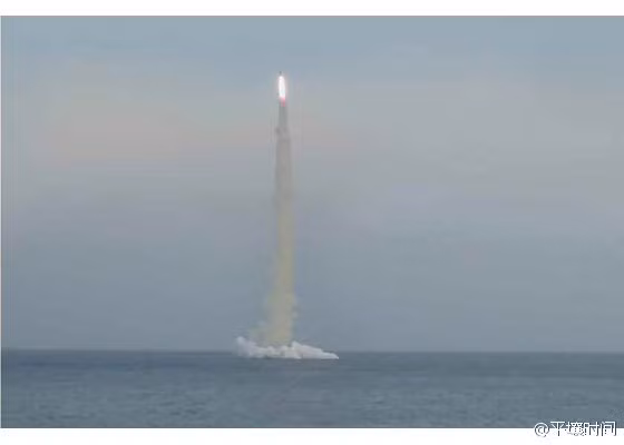 KCNA cho biết thêm công nghệ tên lửa đạn đạo phóng đi từ tàu ngầm của Triều Tiên đáp ứng được tất cả các yêu cầu về kỹ thuật, sẵn sàng cho một chiến dịch tấn công từ dưới nước.