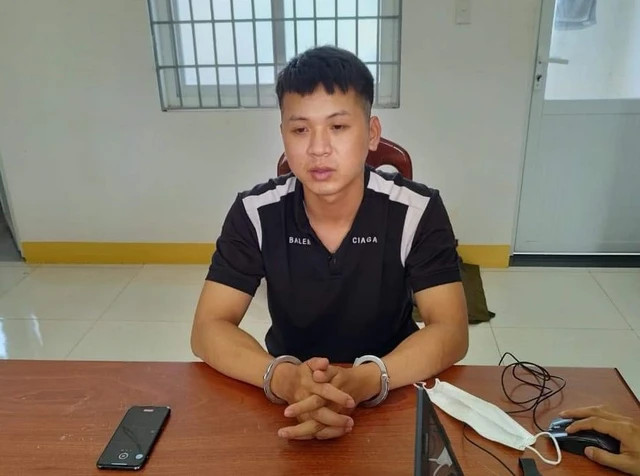 Khoi to doi tuong cuop tiem vang o Dak Lak