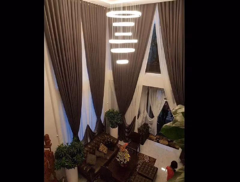 Giọng ca "Tôi là tôi" tâm sự: "Thú thật, nhà cửa, xe cộ... đều do tôi làm việc tạo ra. Nếu mỗi người đều có ý chí và đặt ra mục tiêu để phấn đấu thì không gì là không thể".