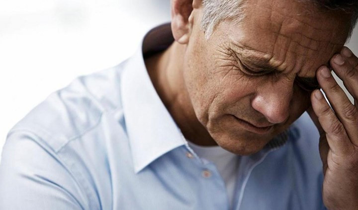 Một số tác hại khi thức khuya: Suy giảm trí nhớ, tinh thần mệt mỏi: Ngủ không đủ giấc thường khiến cơ thể cảm thấy mệt mỏi thể chất, thiếu năng lượng và không thể tập trung, dẫn đến suy giảm trí nhớ.