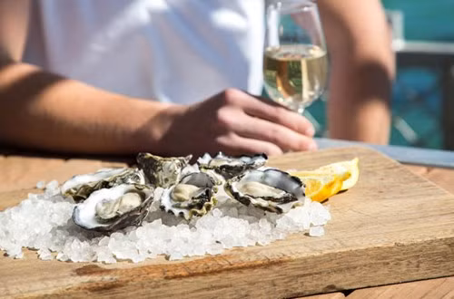 Ăn những món hải sản tươi sống này, chưa kịp tăng sinh lý đã sinh bệnh - Hình 3 An nhung mon hai san tuoi song nay, chua kip tang sinh ly da sinh benh-Hinh-3