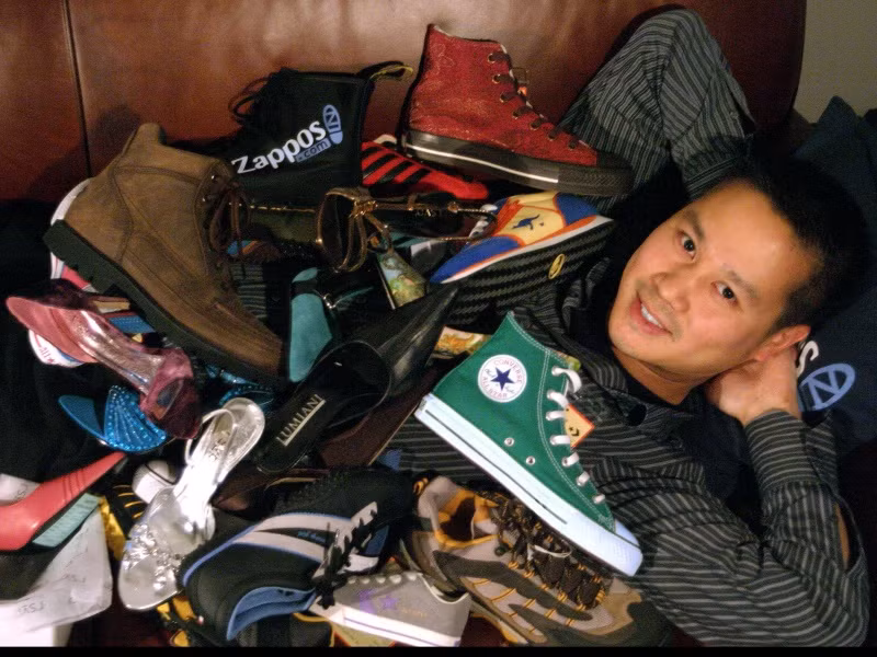 Tony Hsieh trở thành triệu phú sau thành công của công ty quần áo và giày trực tuyến Zappos. Ảnh: Redux.