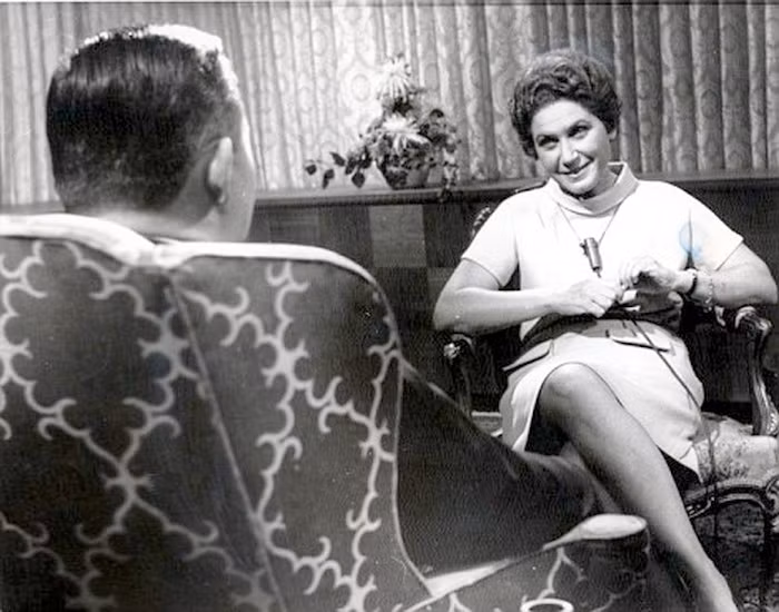 Svetlana nói chuyện về cuốn hồi ký của mình với Paul Niven trên truyền hình Mỹ không bao lâu sau khi bà chuyển tới đây sinh sống.