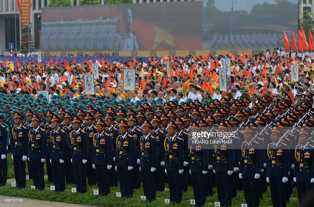 Các đoàn diễu hàn tập trung tại quảng trường Ba Đình sáng 2/9/2015.