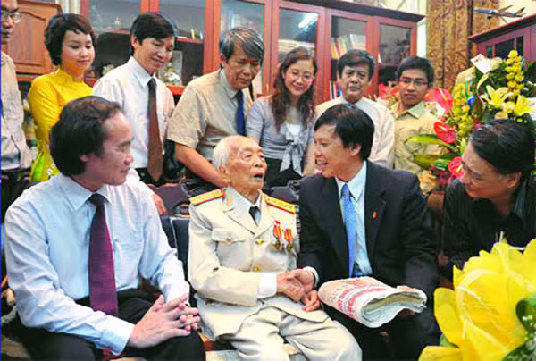 Ky uc dep ve Dai tuong Vo Nguyen Giap - vi tuong cua nhan dan