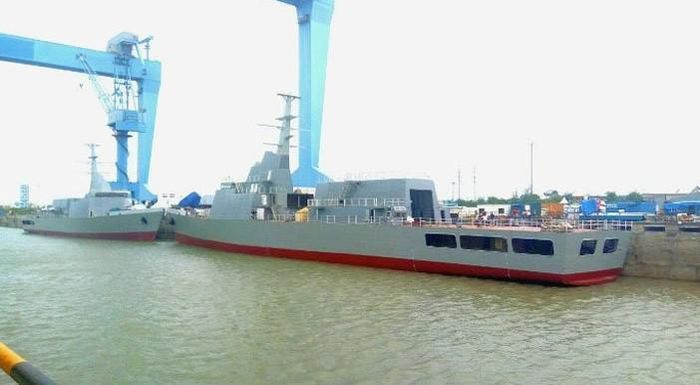 Thứ nhất , đó là sự thiếu hụt lớn về đội ngũ nhân viên chuyên nghiệp. Có quá nhiều người biết cách quản lý "hiệu quả" từ các văn phòng, nhưng không nhiều người có thể làm một việc hợp lý với đôi tay của họ.