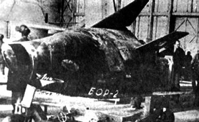 Để làm rõ đặc tính bay, khả năng chịu nhiệt của vật liệu và các khía cạnh khác của máy bay quỹ đạo tương lai, máy bay vũ trụ cận âm MiG-105.11, các thiết bị đặc biệt như BOR-1, BOR-2 và BOR-3 và tàu vũ trụ BOR-4, BOR-5 và EPOS (máy bay quỹ đạo có người lái thử nghiệm) đã ra đời. Mẫu thử đầu tiên BOR-1 được làm bằng gỗ theo tỷ lệ 1: 3. Phương tiện phóng có khả năng hạn chế, vì vậy phải làm với một mô hình. Chiều dài của BOR-1 được đơn giản hóa tối đa là 3 mét.