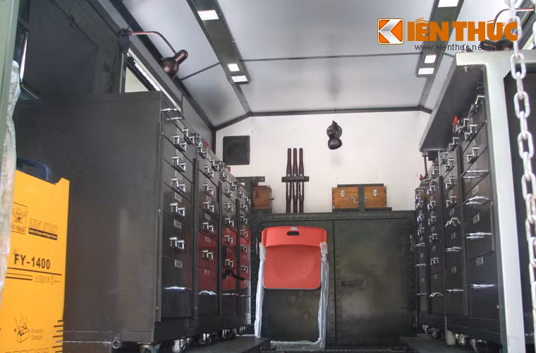 Diện tích tác nghiệp trong thùng xe khá rộng.