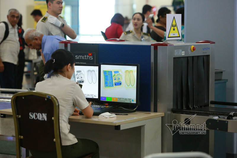 An ninh san bay Noi Bai that chat the nao truoc thuong dinh My-Trieu?-Hinh-7