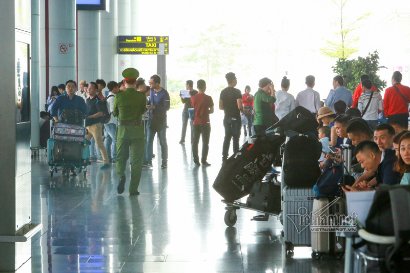 An ninh san bay Noi Bai that chat the nao truoc thuong dinh My-Trieu?-Hinh-4