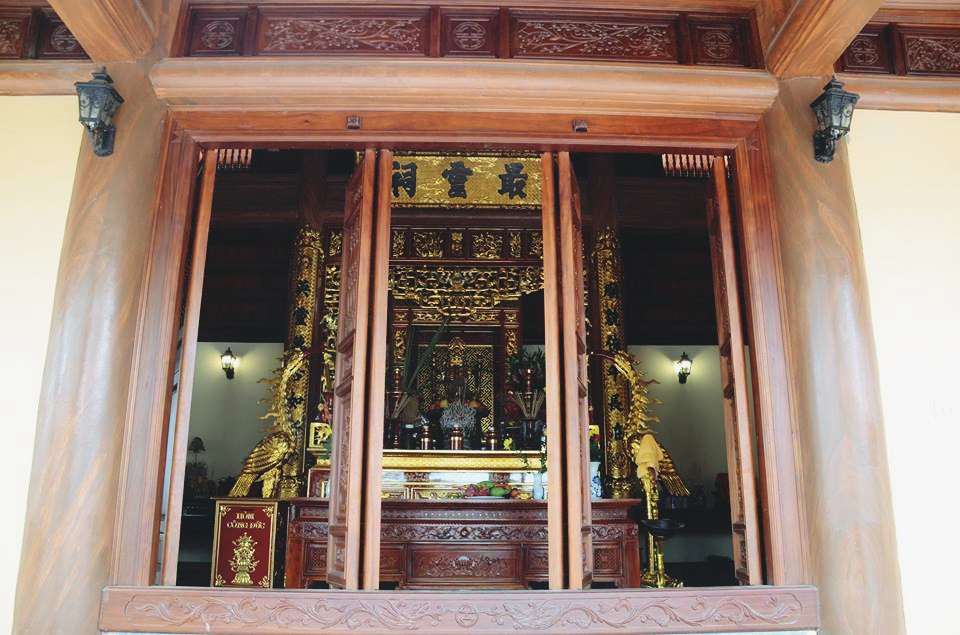 Đúng lúc 00h tối nay (15/2), tại miếu Trò hàng nghìn người sẽ được thưởng thức lễ hội đặc biệt của người dân địa phương.