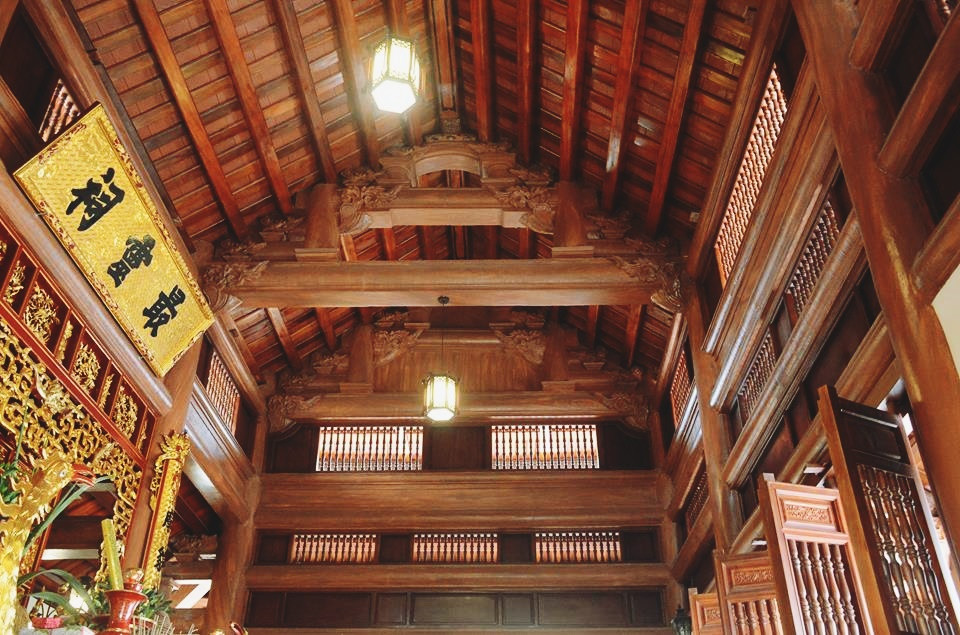 Cận cảnh bên trong ngôi miếu 17 tỷ, nơi cặp vợ chồng sẽ làm “chuyện ấy” lúc nửa đêm.