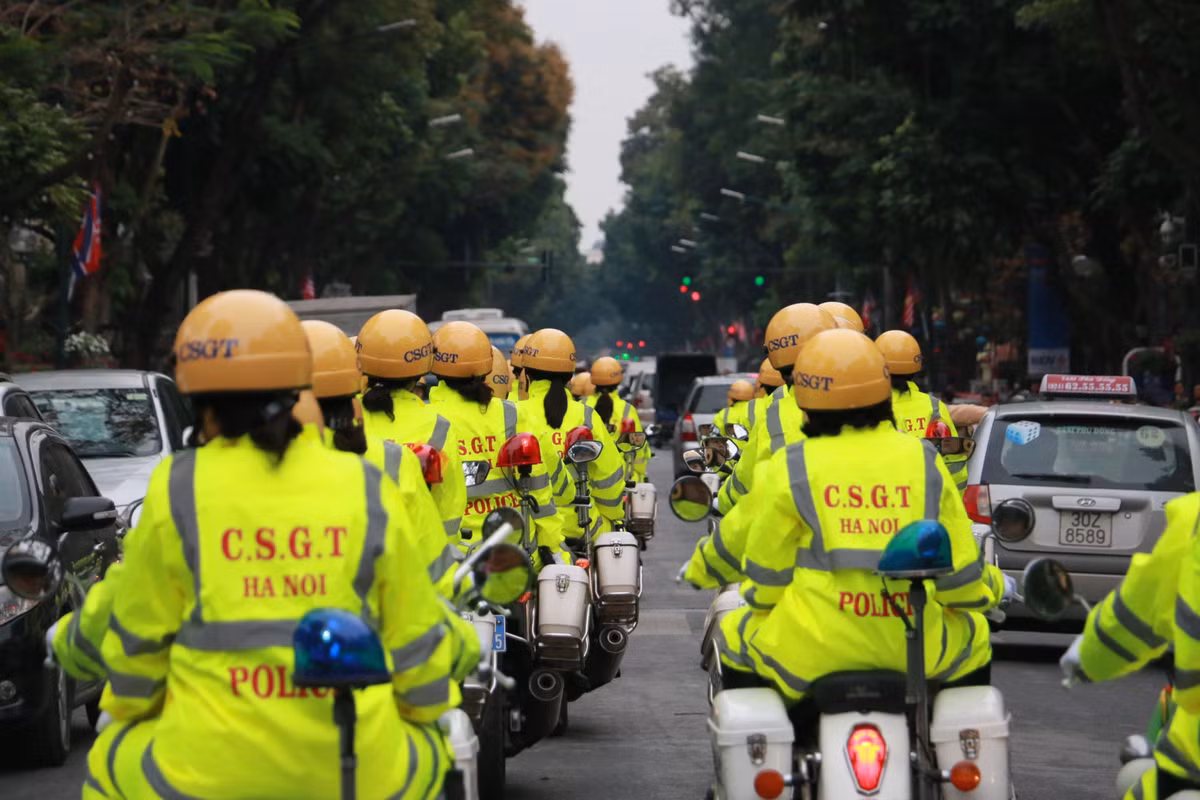 Cac phuong tien luu thong the nao trong dip thuong dinh My - Trieu?