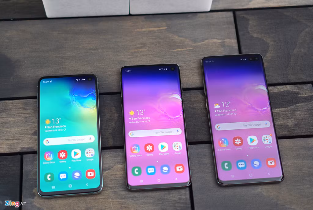 Có thể xem S10e là một phiên bản S10 mini. Ở một số thế hệ sản phẩm trước, Samsung cũng tung ra các phiên bản mini của các dòng như S3, S4, S5 trong đó có S3 mini là thành công nhất tại Việt Nam.