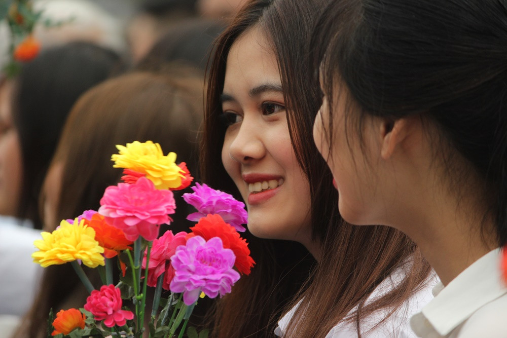 Ai ai cũng tưng bừng trong ngày giao nhận quân của quận Đống Đa.