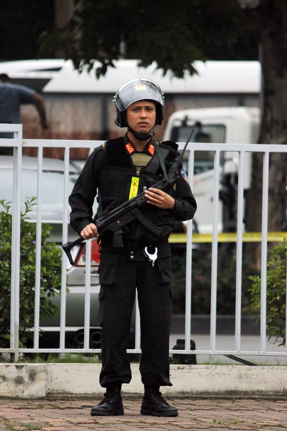 Chu tich Kim Jong-un dang den Ha Noi, an ninh duoc that chat tuyet doi-Hinh-10