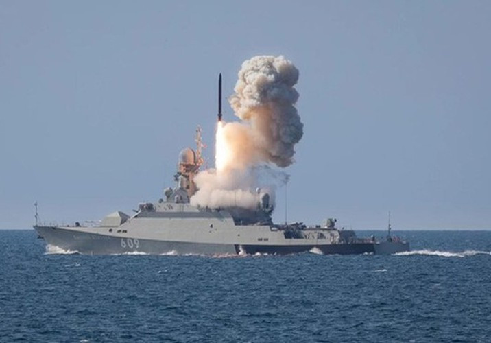 Ngoài sử dụng trong nước, Nga sẽ tiếp thị loại vũ khí đỉnh cao này ra thị trường xuất khẩu.