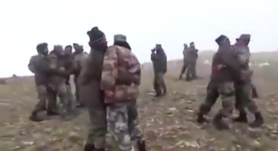 Giá của áo giáp mới do Ấn Độ chế tạo ước tính vào khoảng 70 nghìn Rupee. Báo chí tại quốc gia Nam Á cho rằng Bộ Quốc phòng Ấn Độ sẽ mua lô lớn áo giáp như vậy sau khi có kết quả sử dụng thử nghiệm trong quân đội.