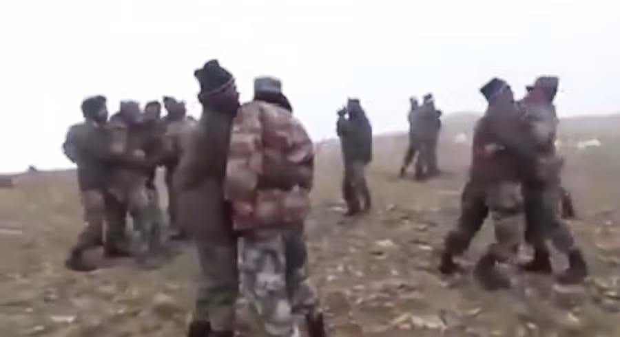 Giá của áo giáp mới do Ấn Độ chế tạo ước tính vào khoảng 70 nghìn Rupee. Báo chí tại quốc gia Nam Á cho rằng Bộ Quốc phòng Ấn Độ sẽ mua lô lớn áo giáp như vậy sau khi có kết quả sử dụng thử nghiệm trong quân đội.