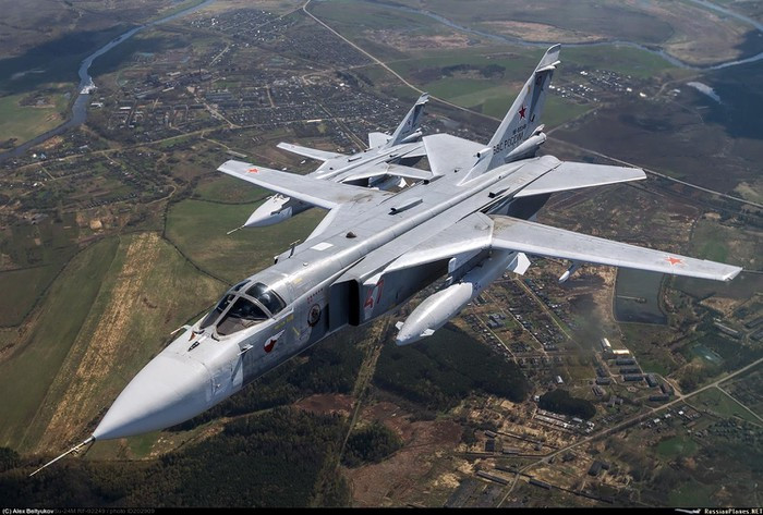 Nga đã nhiều lần dự định thay thế Su-24M bằng Su-34, tuy nhiên yếu tố tài chính đã buộc Nga phải duy trì loại máy bay này.